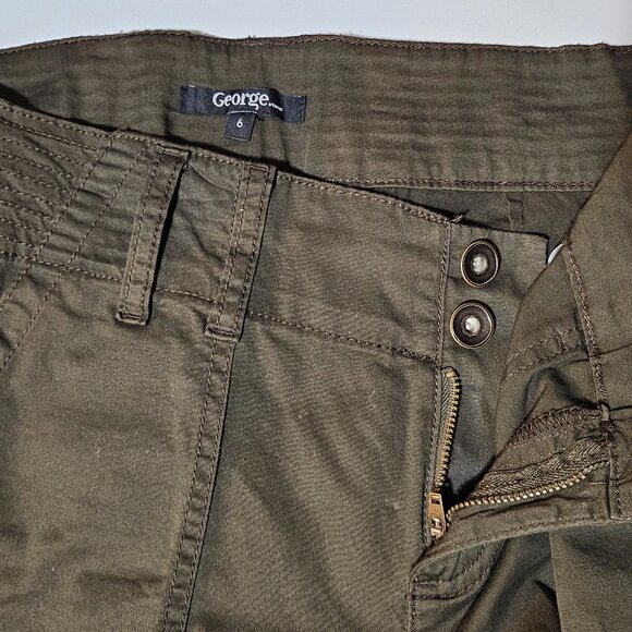 Women’s Size 6 Dark Green George Capri Pants - Picture 8 of 12